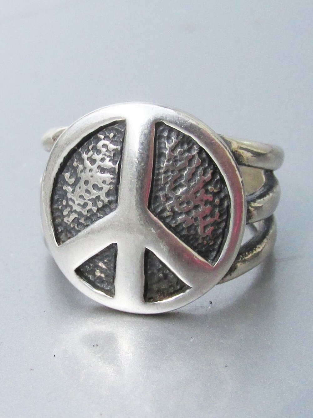 Retired SILPADA R2004 Sterling Silver PEACE SIGN Ring Sz 5